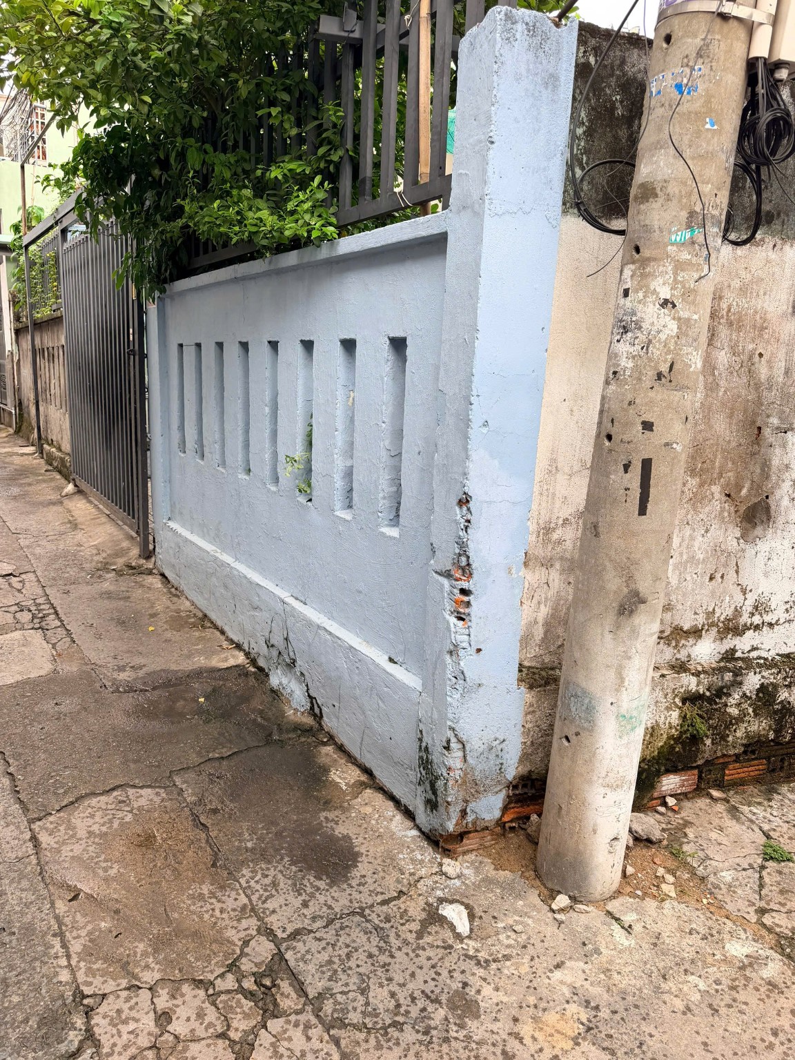 Hiện trạng nhà và lối tiếp cận